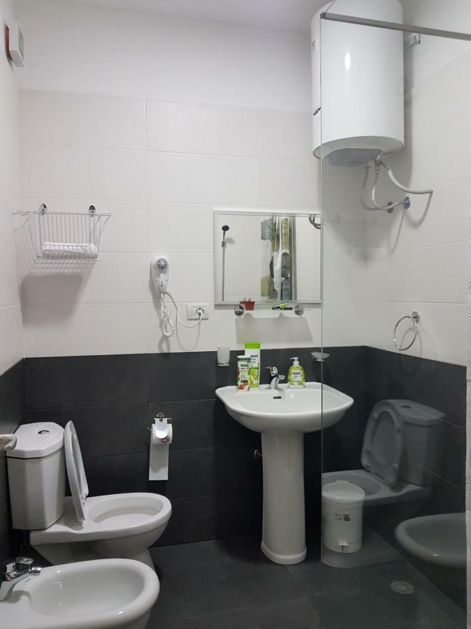 Bregu Green Apartments Vlorë Esterno foto